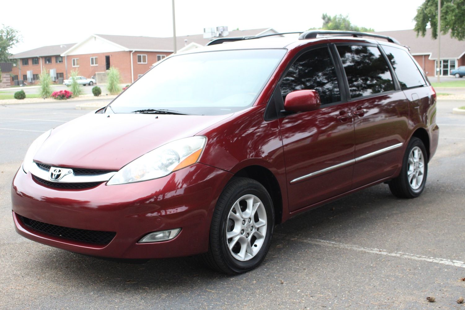 2006 Toyota Sienna XLE Limited 7 Passenger | Victory Motors of Colorado