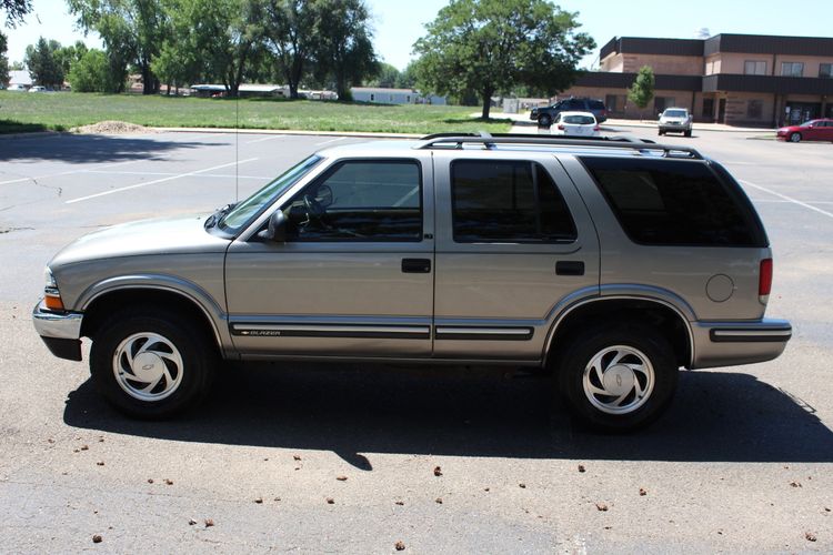 1998 Chevrolet Blazer Base | Victory Motors of Colorado