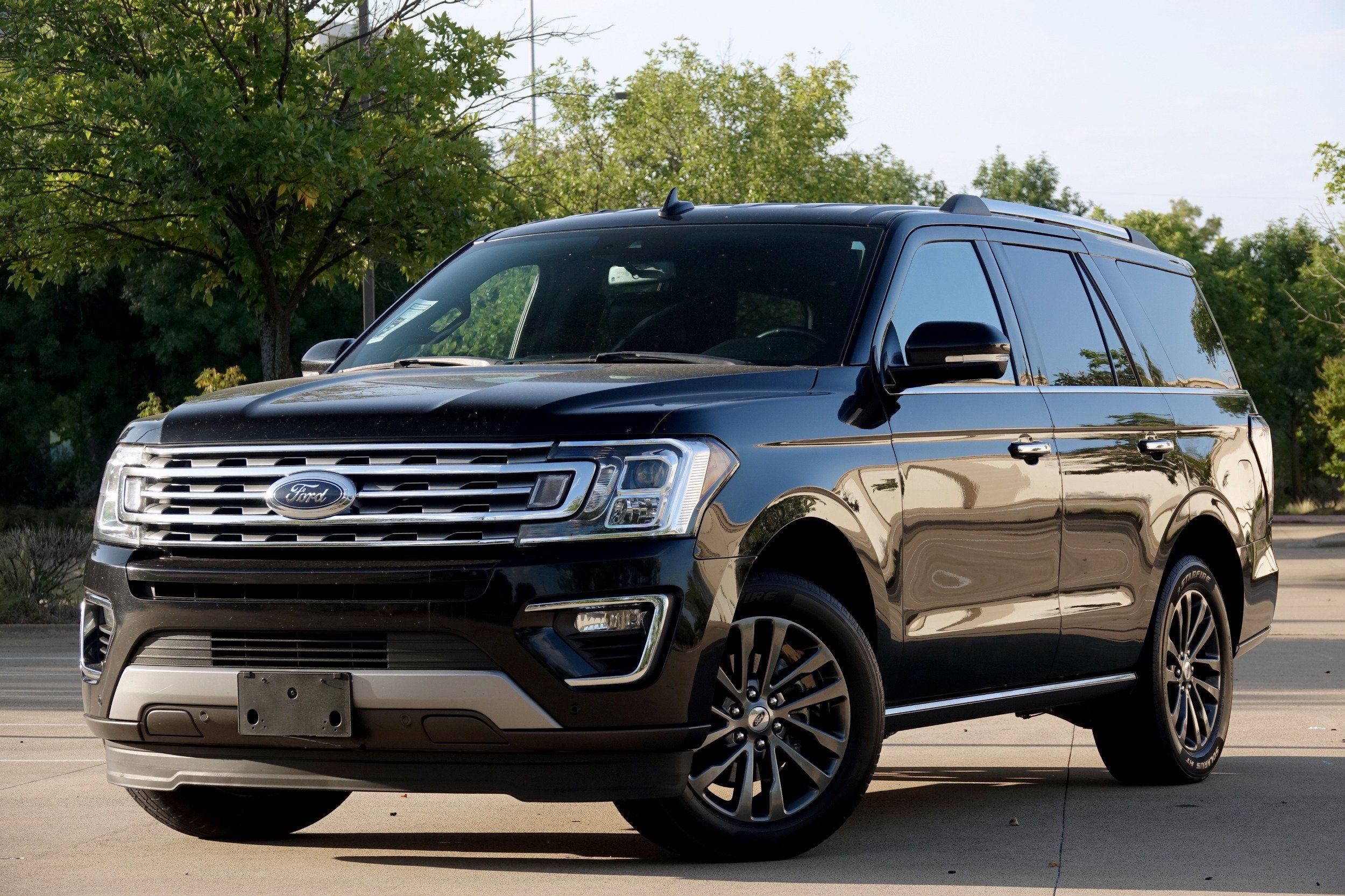 2020 Ford Expedition Limited photo 2