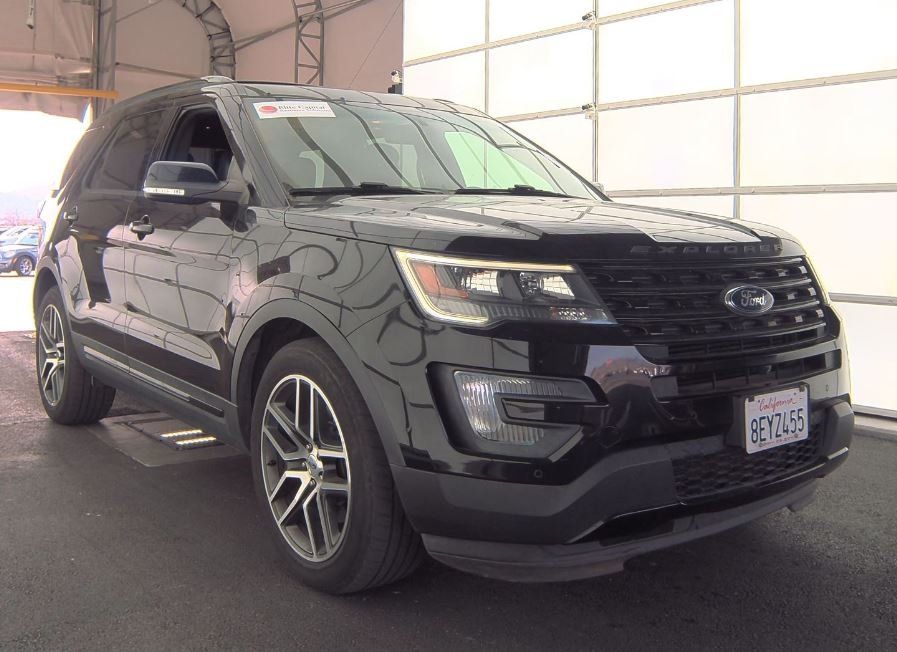 2016 Ford Explorer Sport photo 15