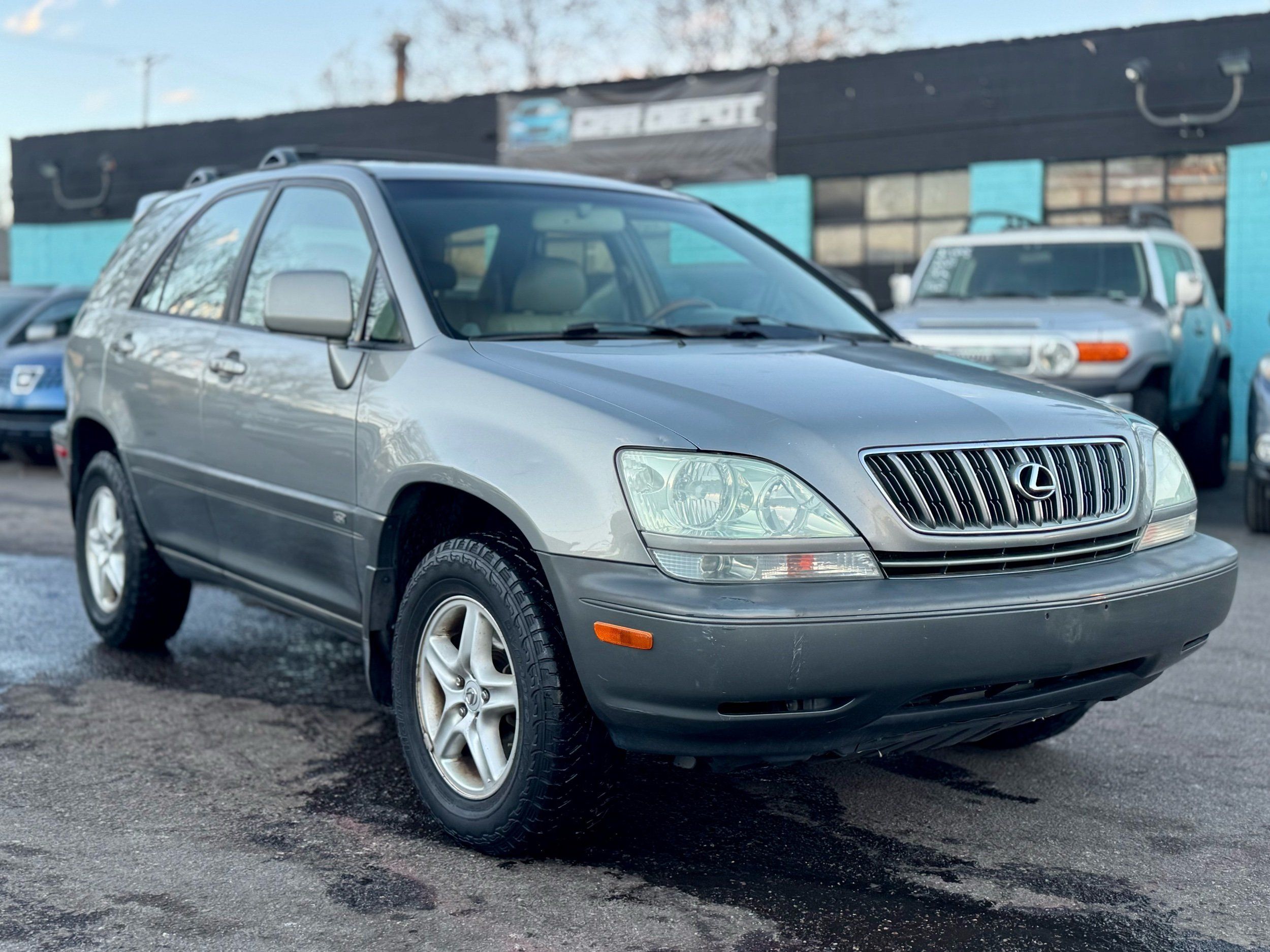 2003 Lexus RX 300's photo