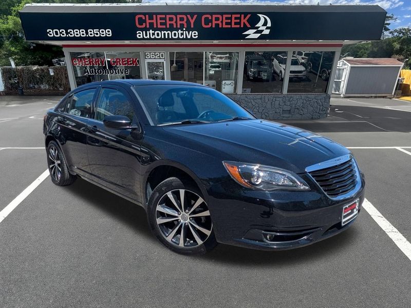 2014 Chrysler 200