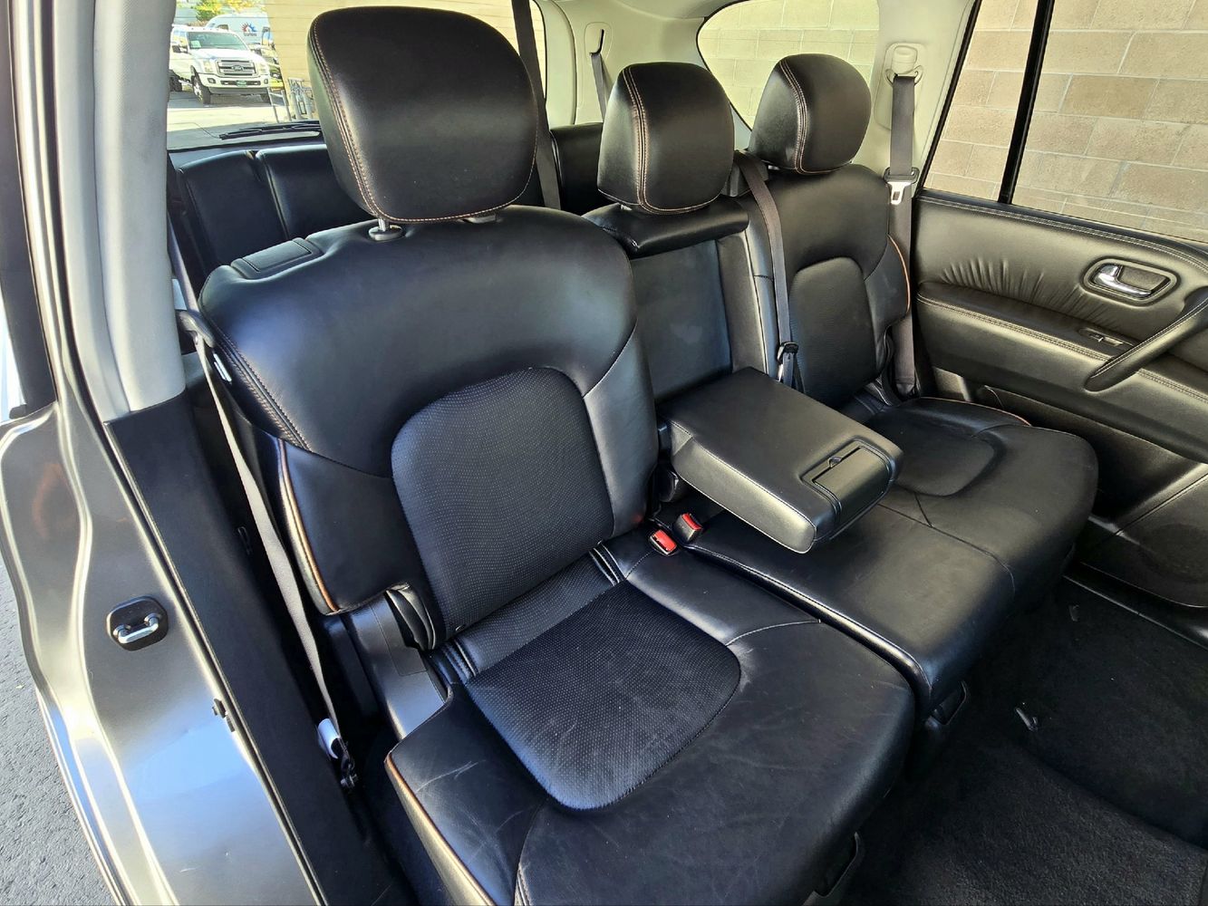 2018 Nissan Armada SL photo 40