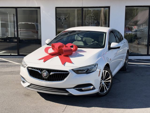 White 2018 Buick Regal Sportback Sedan Front-Wheel Drive 9-Speed Automatic