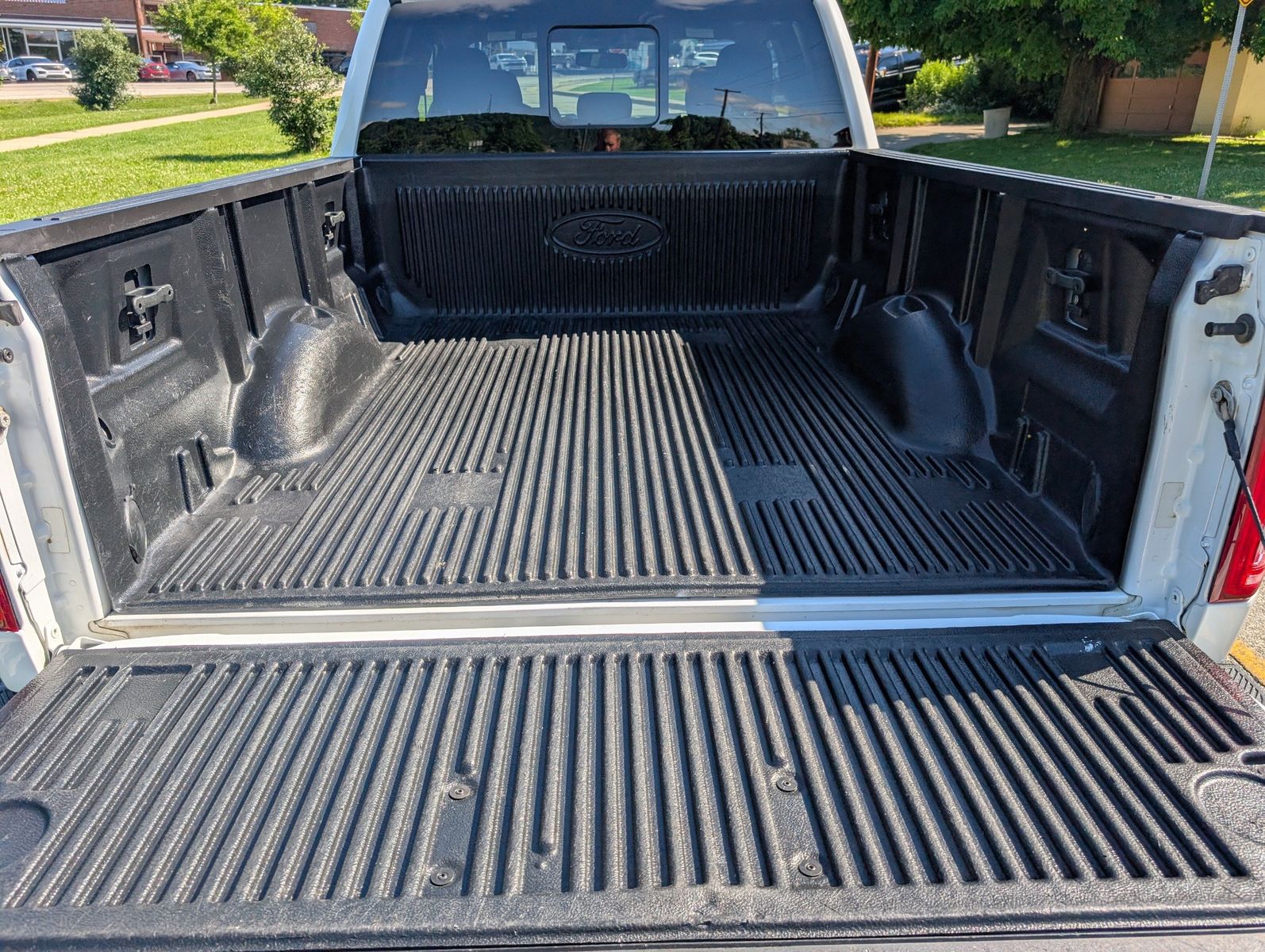 2015 Ford F-150 68