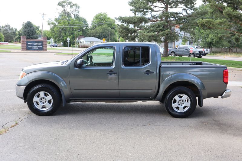 2005 Nissan Frontier Photos