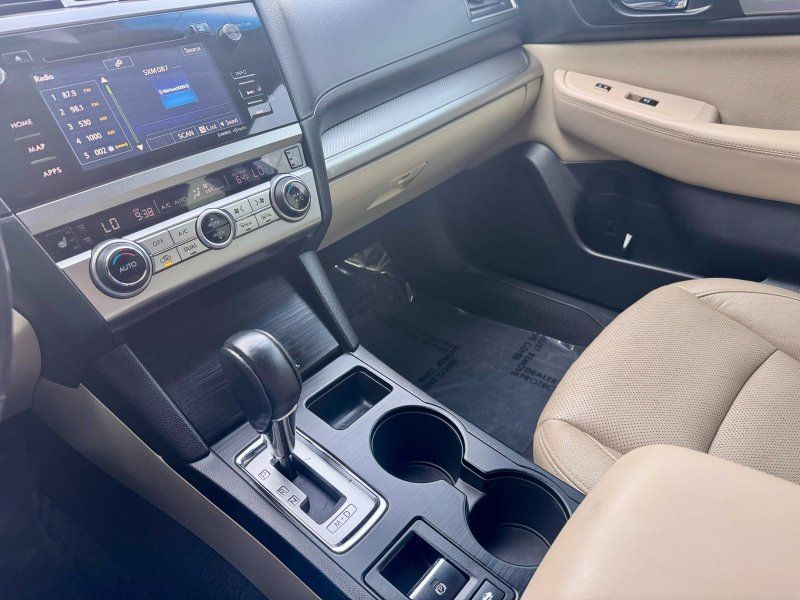 2016 Subaru Outback 2.5i Premium photo 9