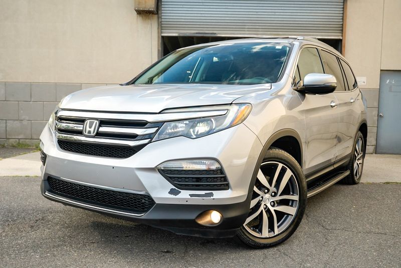 Silver 2016 Honda Pilot SUV / Crossover All-Wheel Drive 9-Speed Automatic
