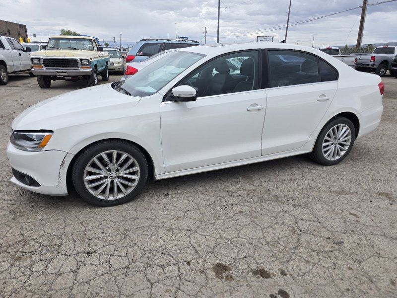 2011 Volkswagen Jetta SEL 6AT's photo