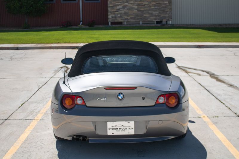 2004 BMW Z4 2.5i | Storm Mountain Motors
