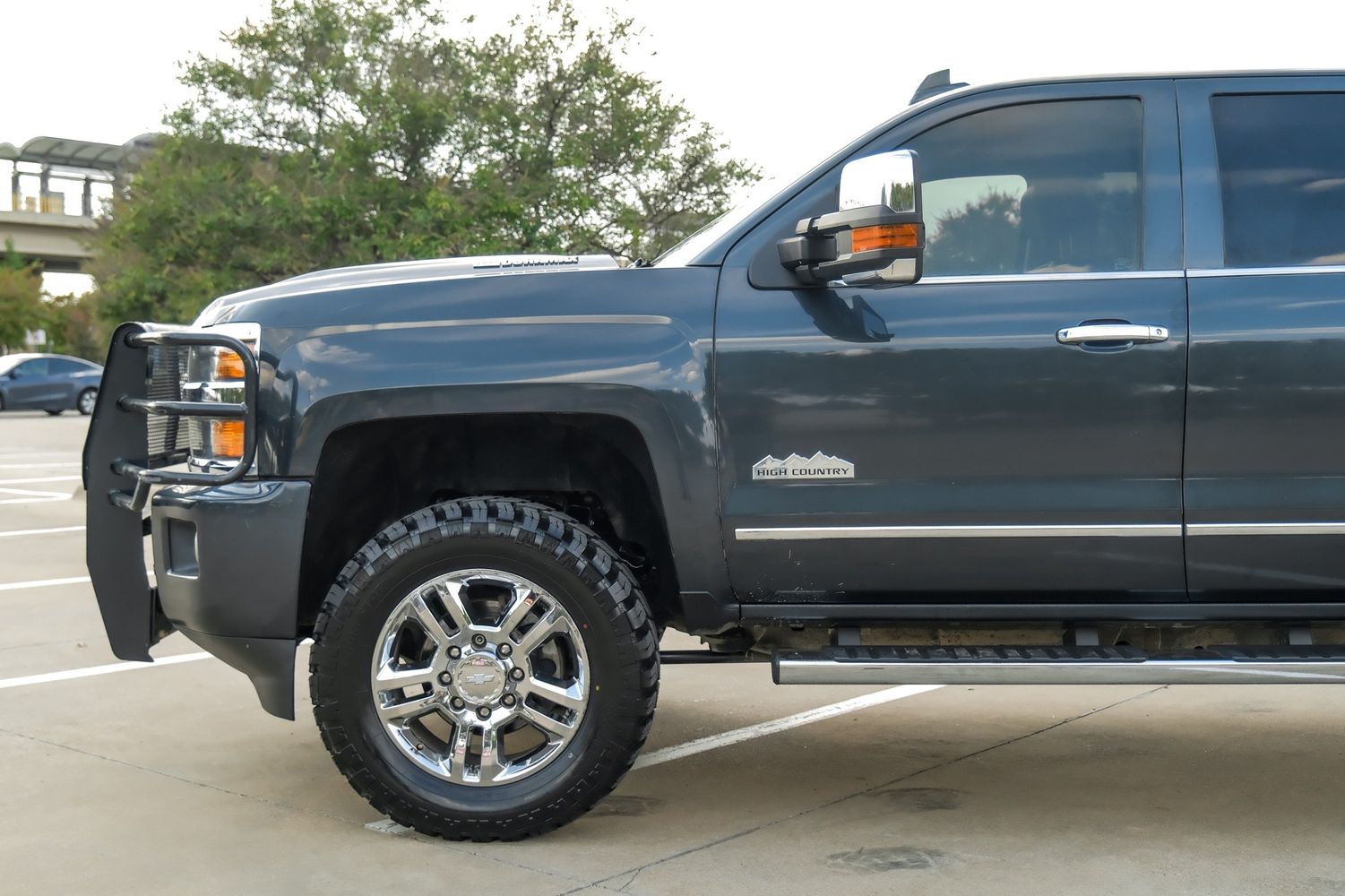 2018 Chevrolet Silverado High Country photo 17