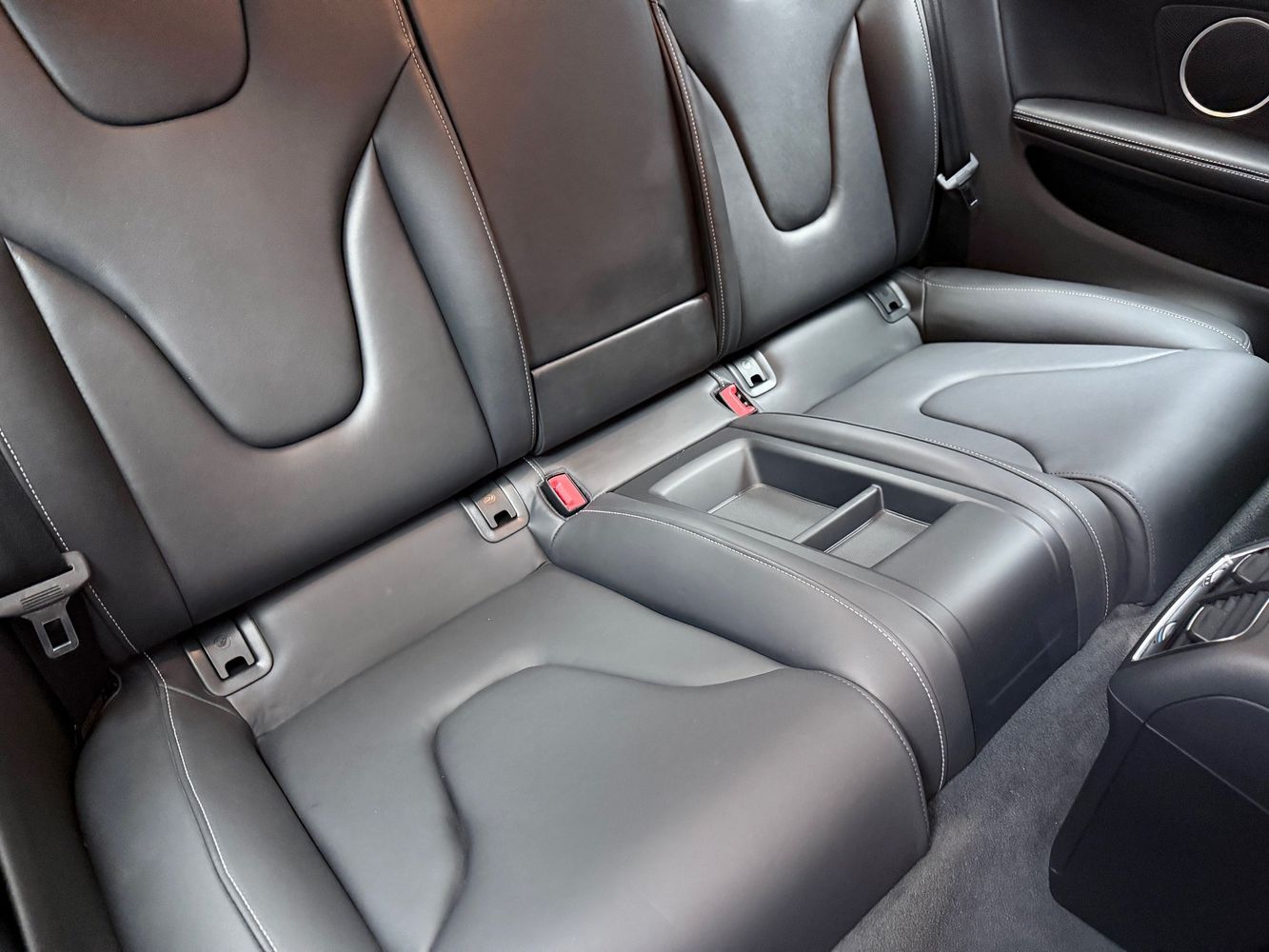 2013 Audi S5 Prestige photo 14