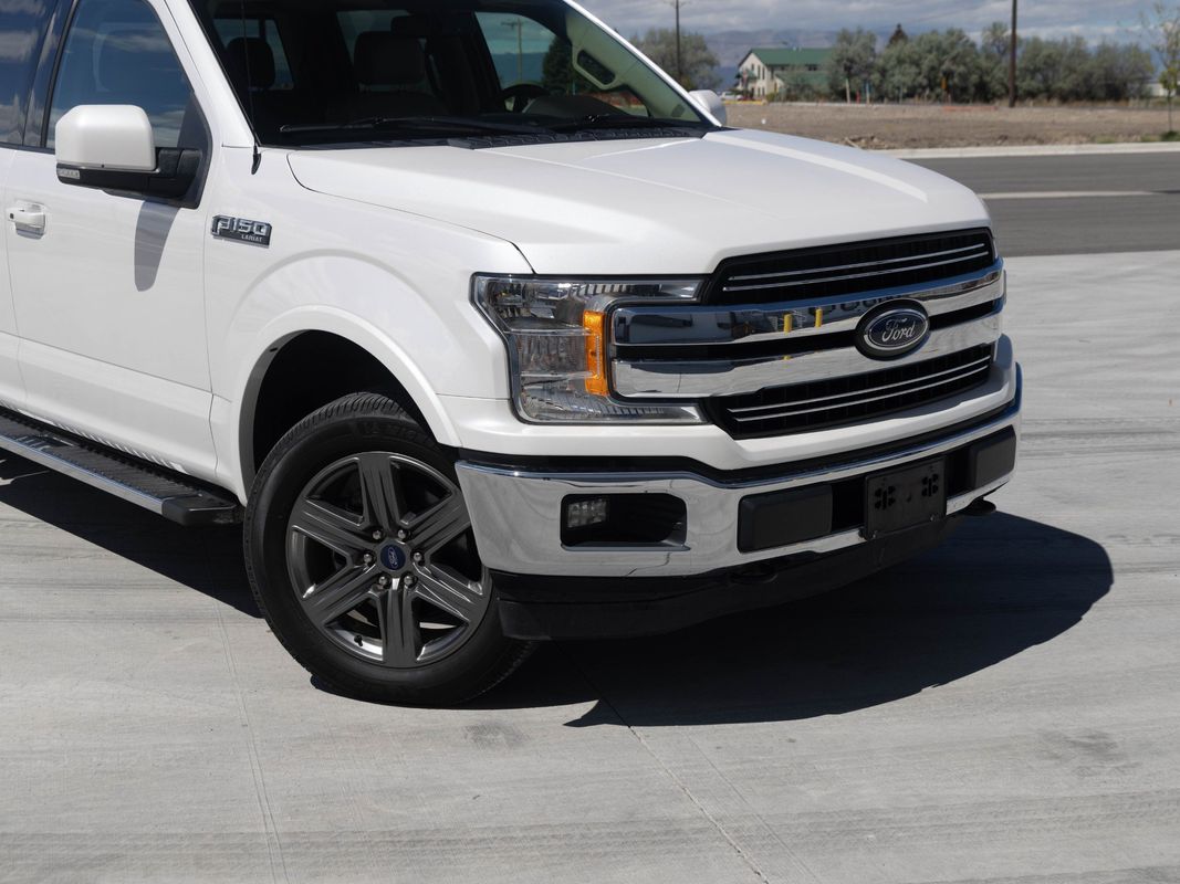 View vehicle photo 7