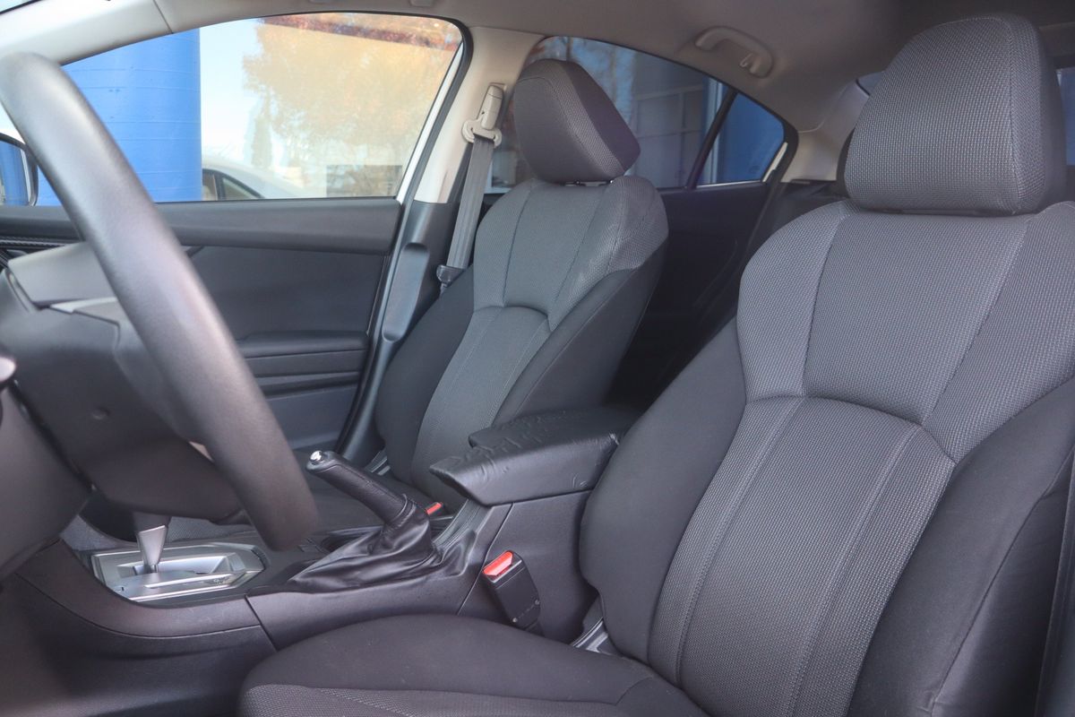 2019 Subaru Impreza 2.0i