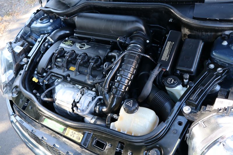 Mini cooper s 2009 engine discount
