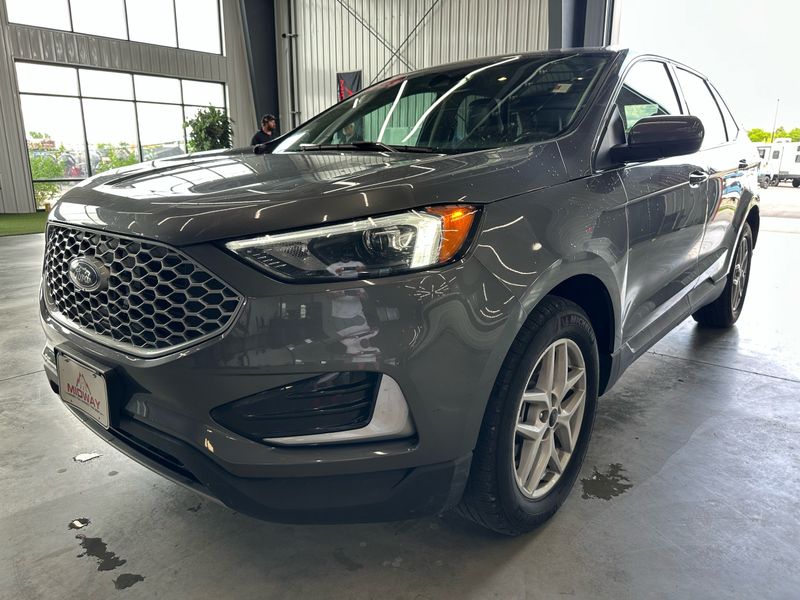 2023 Ford Edge