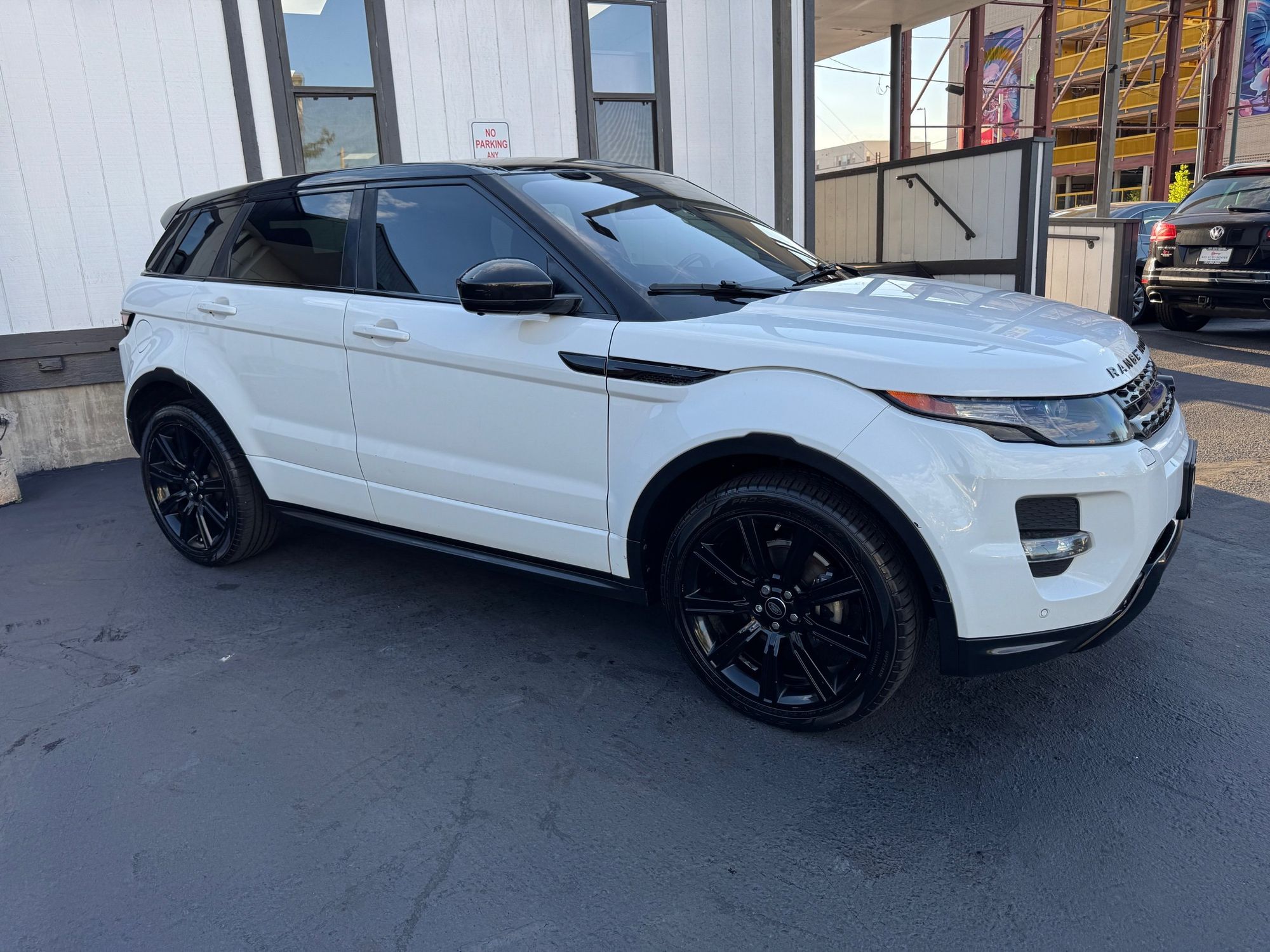 2015 Land Rover Range Rover Evoque Dynamic Premium photo 5