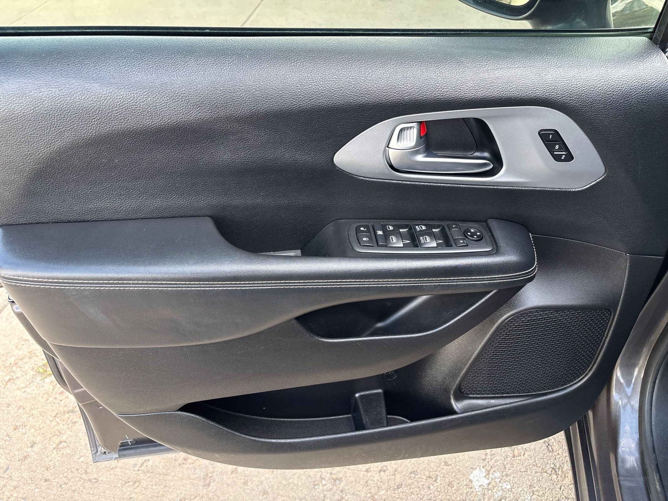 2021 Chrysler Pacifica Touring L - Photo 10