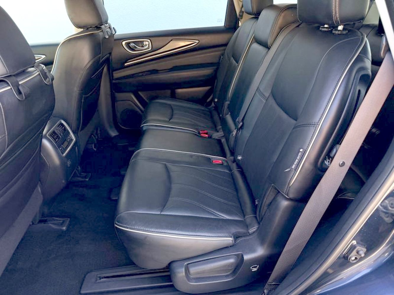 2018 Infiniti QX60 Base photo 16
