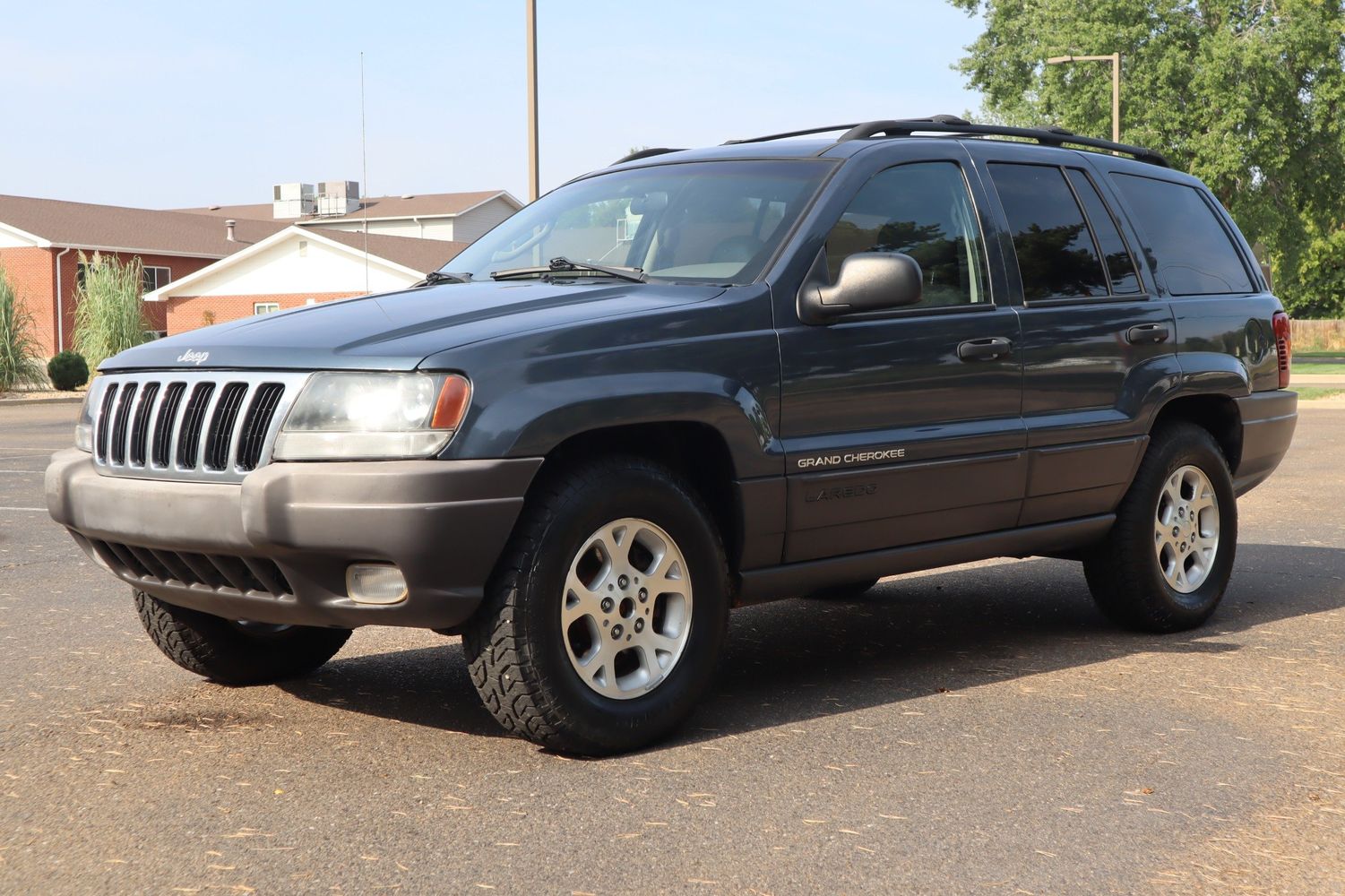 2002 Jeep Grand Cherokee Sport | Victory Motors of Colorado