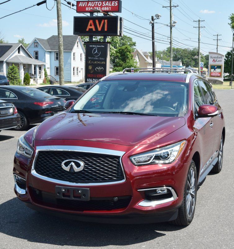 2019 INFINITI QX60 LUXE AWD's photo