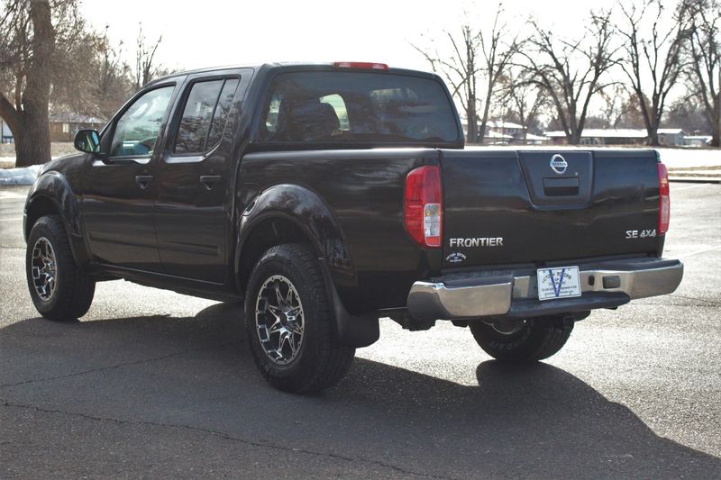 2009 Nissan Frontier Photos