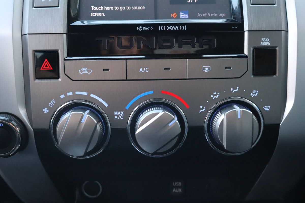 2018 Toyota Tundra SR5 5.7L V8