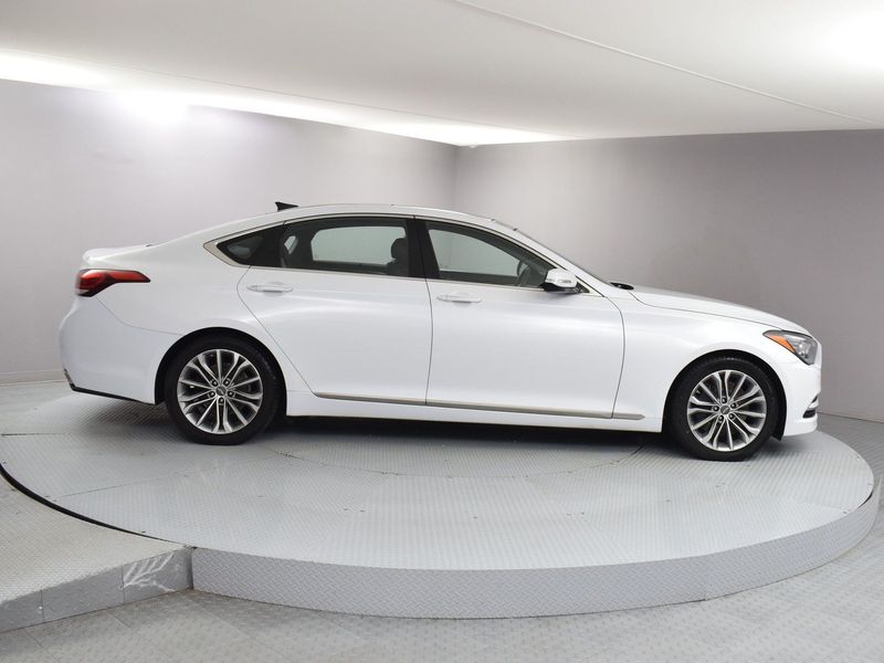 2015 Hyundai Genesis