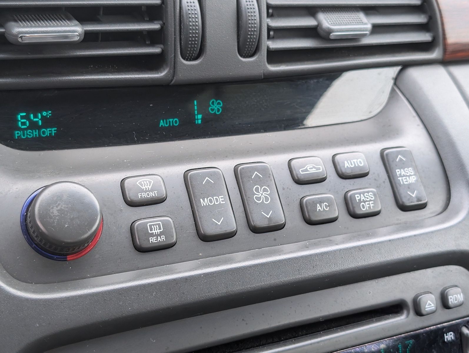 2005 Cadillac DeVille 96