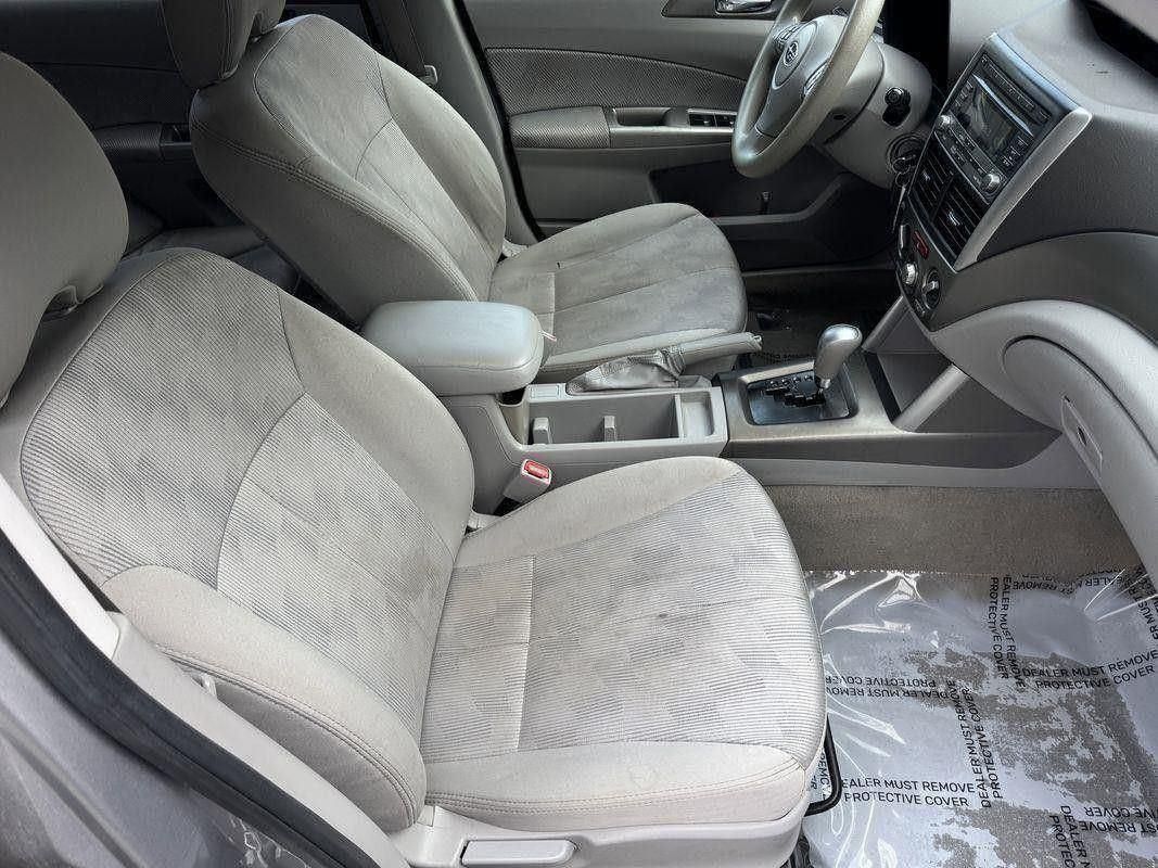 2009 Subaru Forester X Premium photo 14