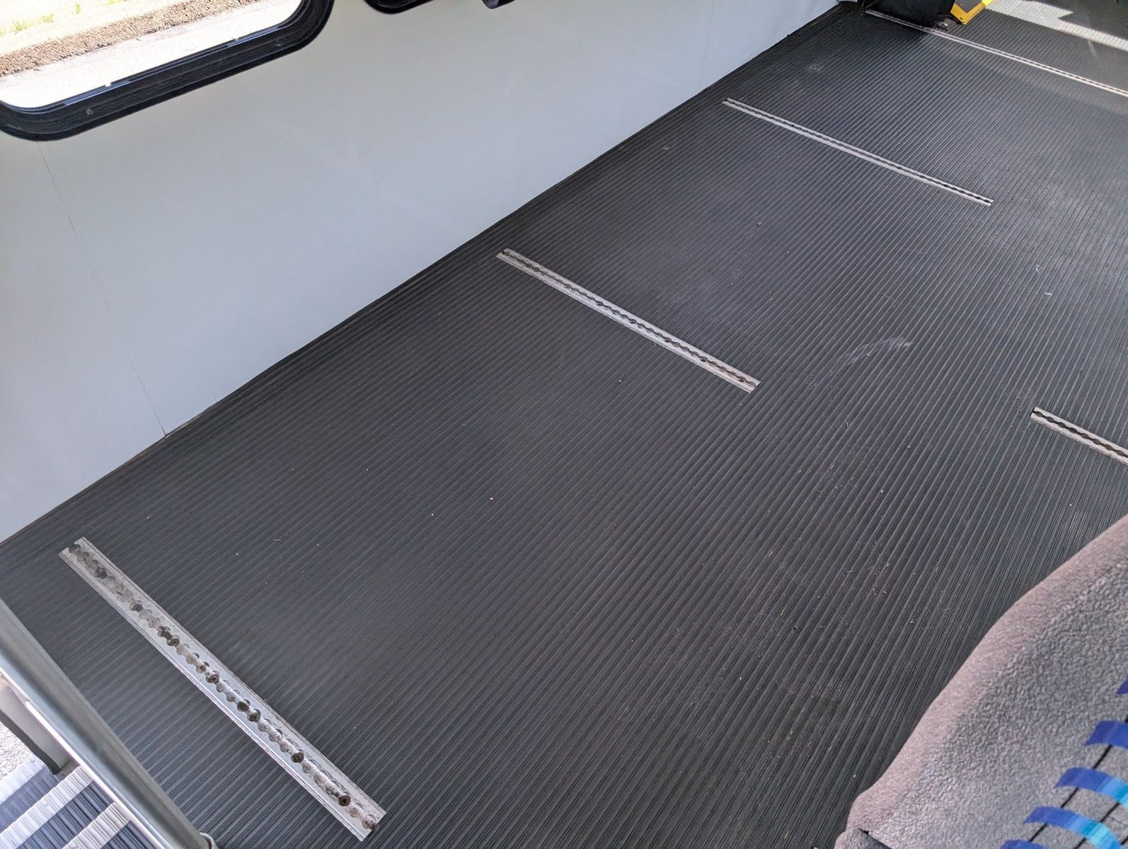 2007 Ford E-450 Cutaway 66