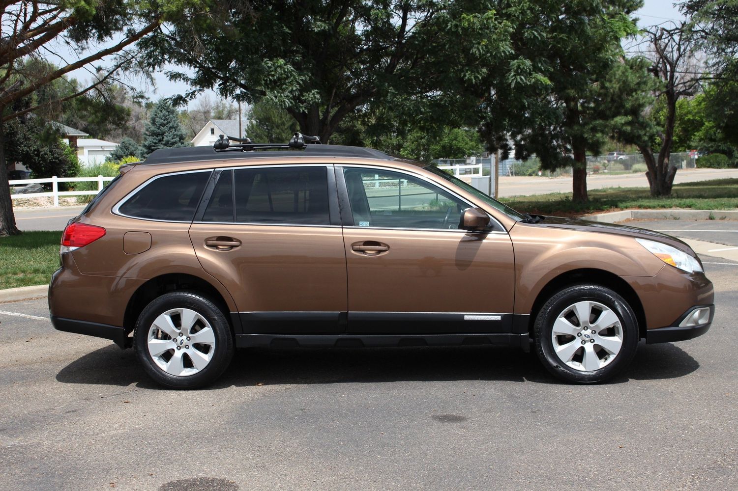 2011 Subaru Outback 2.5i Limited | Victory Motors of Colorado