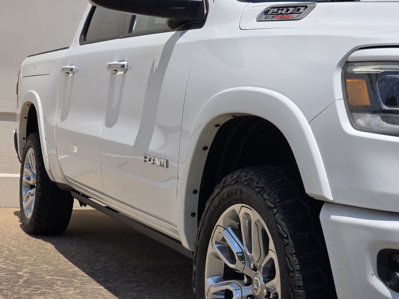 2022 Ram 1500 Laramie photo 34