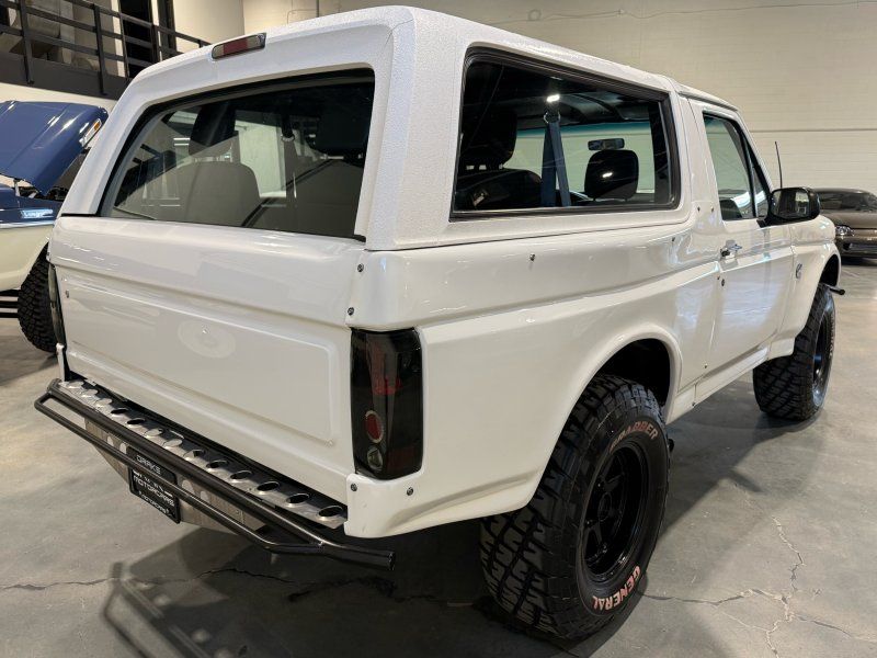 1992 Ford Bronco XLT, photo 5