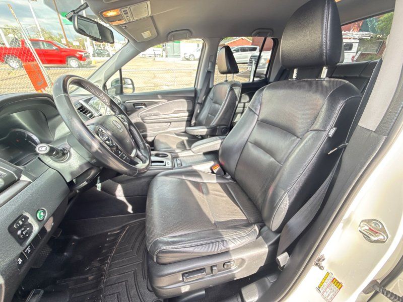 2017 Honda Ridgeline RTL-T - Photo 10