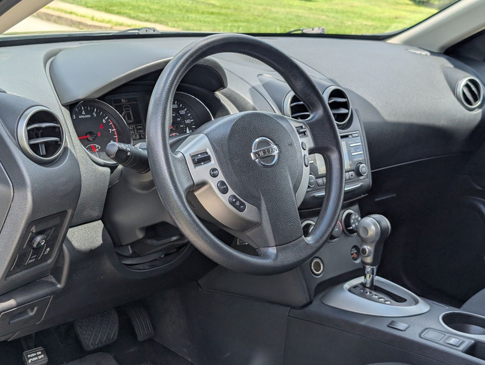 2012 Nissan Rogue 29