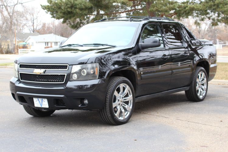 2007 Chevrolet Avalanche LTZ 1500 | Victory Motors of Colorado