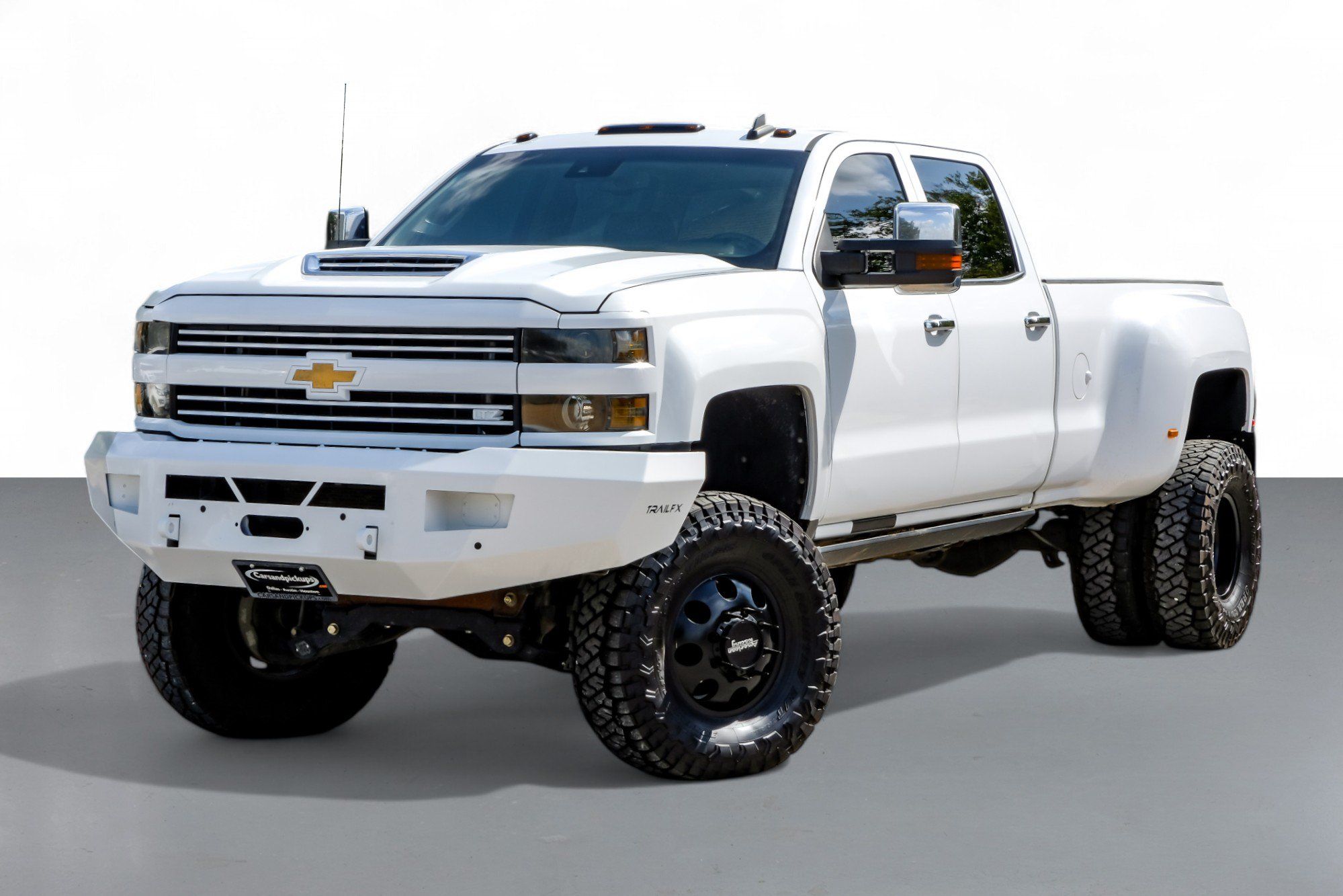 2019 Chevrolet Silverado 3500HD LTZ photo 3