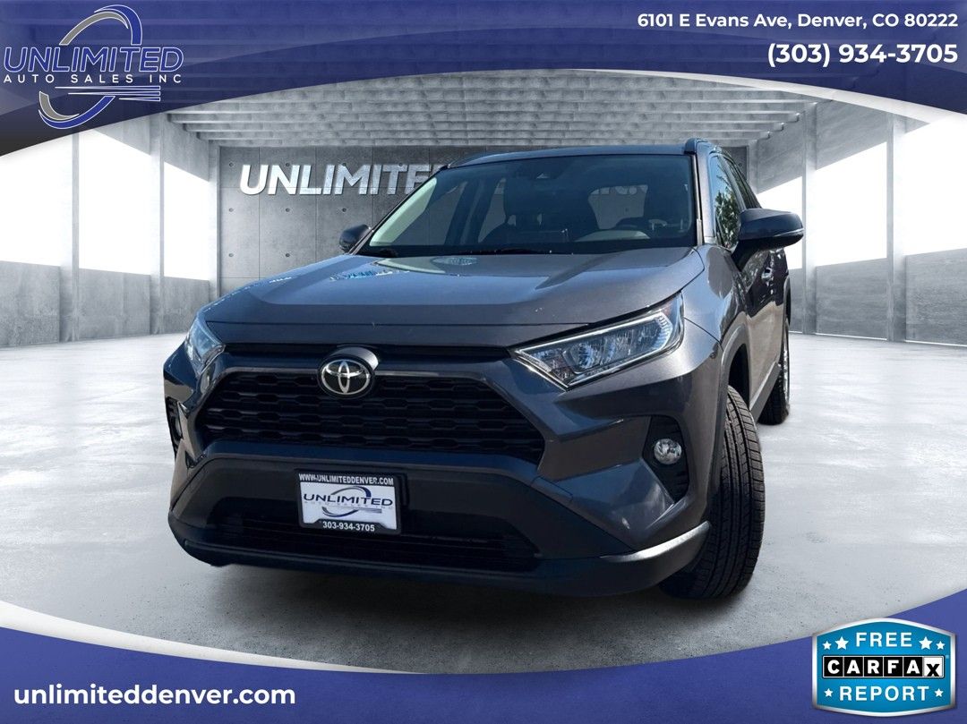 2020 Toyota RAV4 XLE photo 9