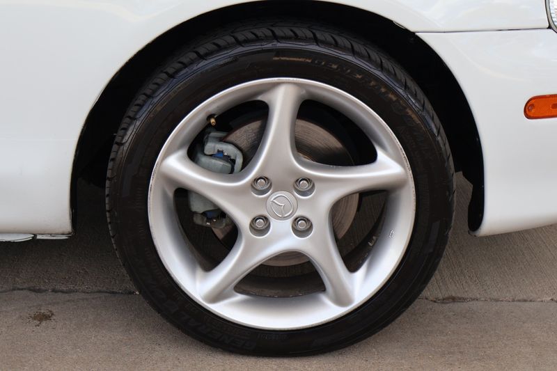 2001 Mazda MX-5 Miata Base | Victory Motors of Colorado