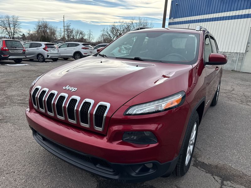 2015 Jeep Cherokee Latitude | Driver Select Auto