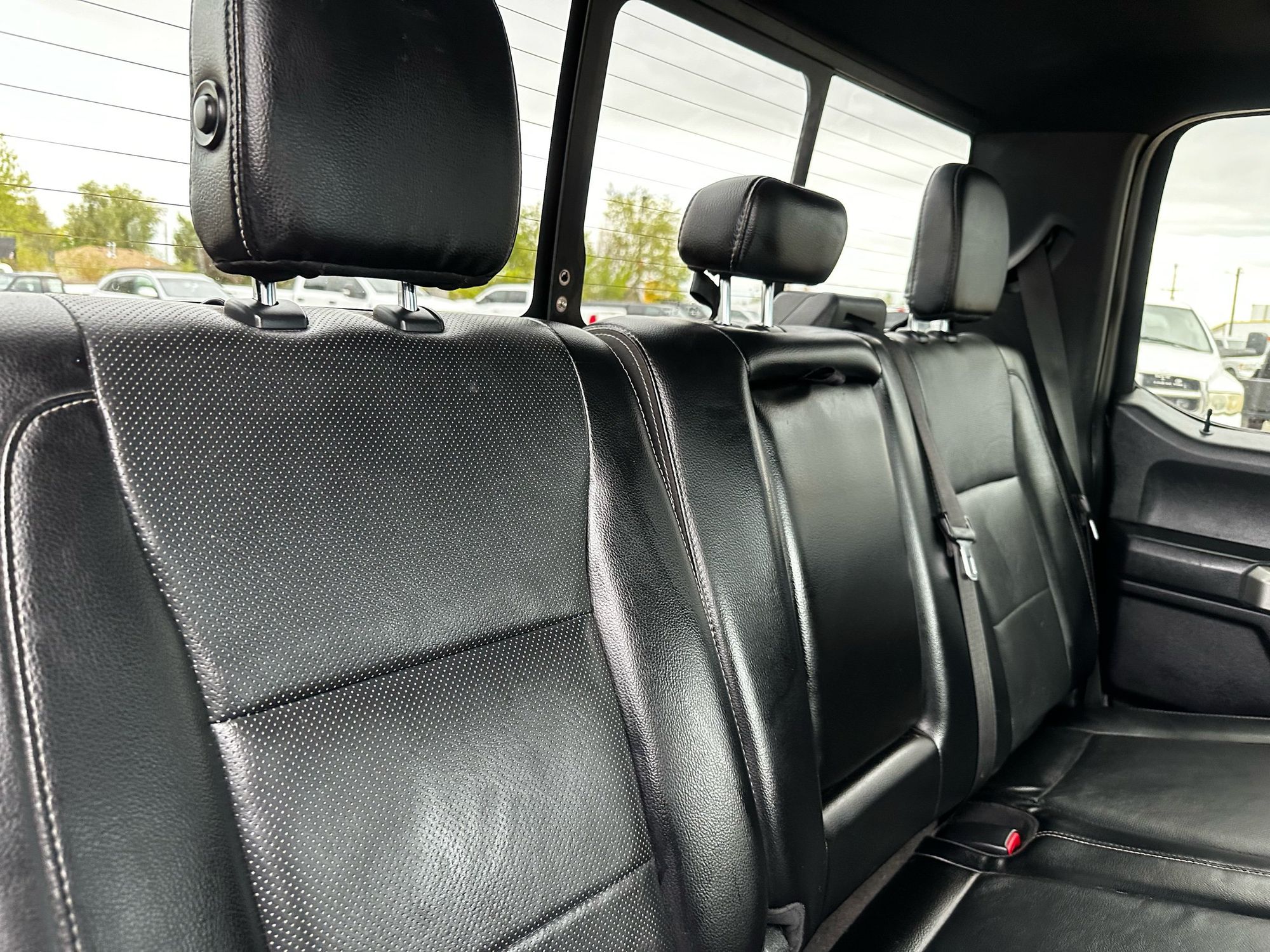 2016 Ford F-150 Lariat photo 21