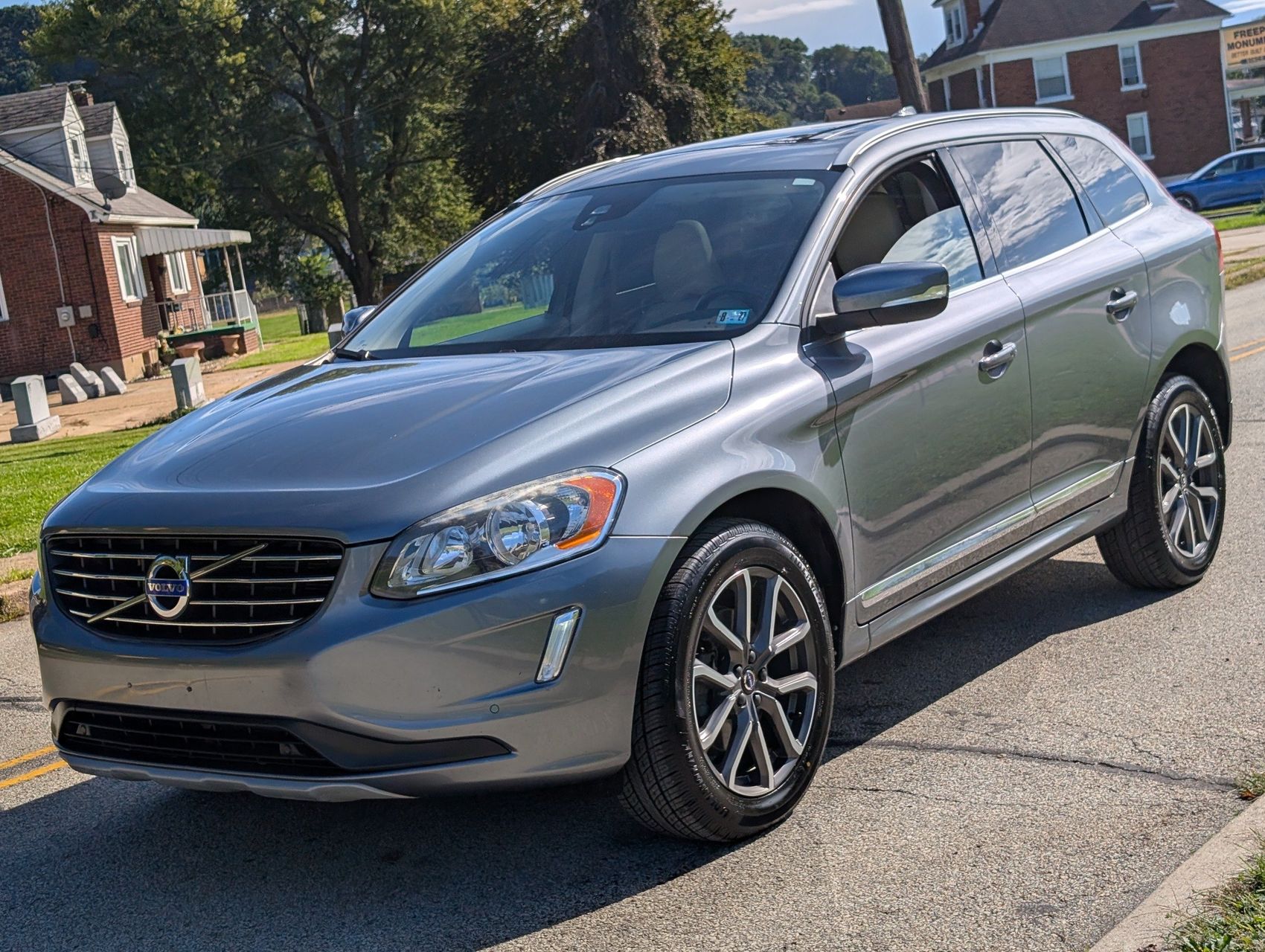 2016 Volvo XC60 13