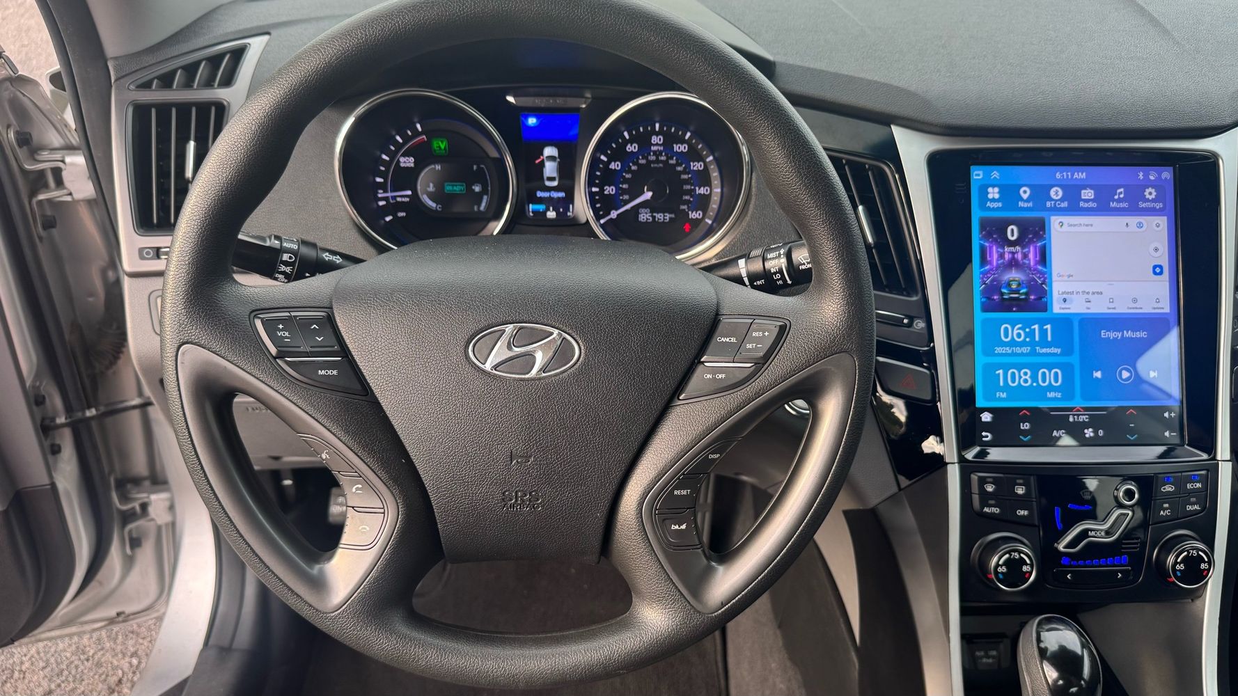 2013 Hyundai Sonata Hybrid Limited photo 8
