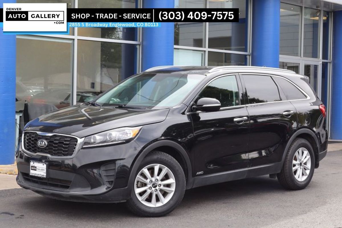 2019 Kia Sorento LX's photo
