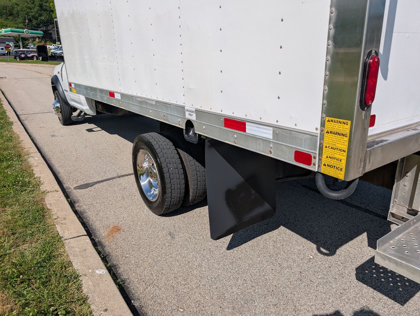 2022 Ram 4500 16' Box Truck 34
