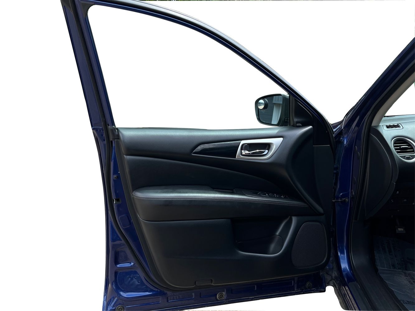 2019 Nissan Pathfinder SV - Photo 23
