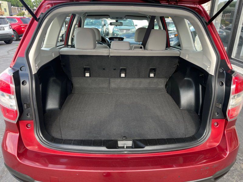 2016 Subaru Forester 2.5i photo 13