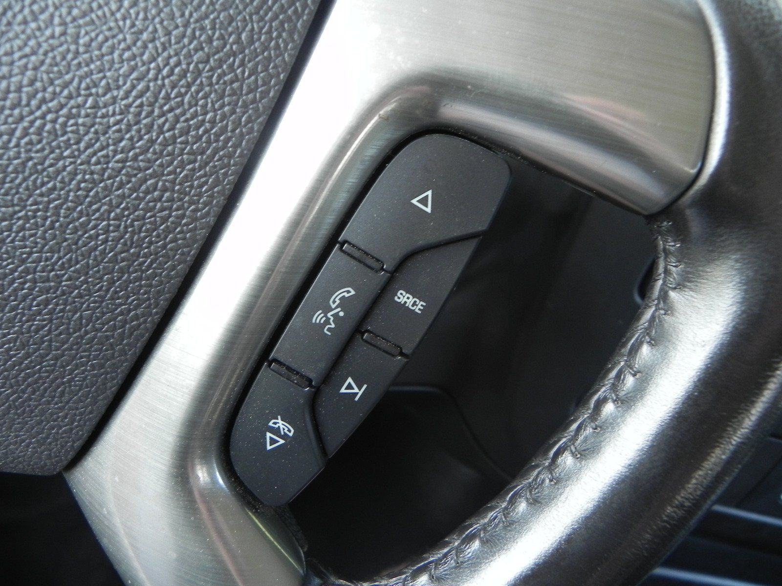 2017 Chevrolet Express LS 3500 photo 9