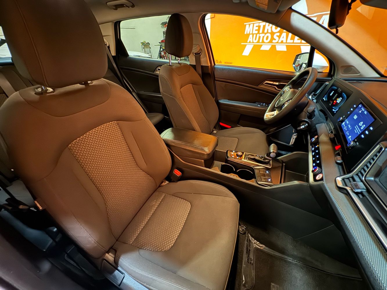 2024 Kia Sportage LX photo 11